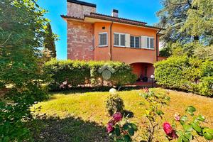 VILLA SINGOLA A GUALDO TADINO