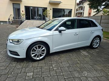 Audi A3 2.0 TDI 150 CV clean diesel S tronic Attra