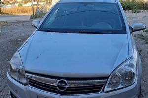 Opel Astra H 