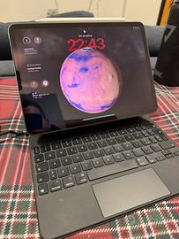 Ipad pro 2nd gen + magic keyboard + apple pen