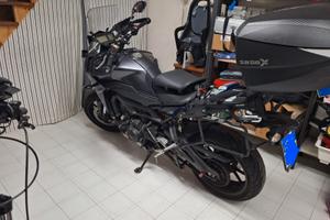 yamaha mt09 tracer pari al nuovo