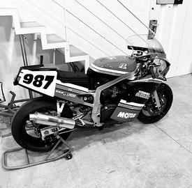 Suzuki GSX R 1100 Pista