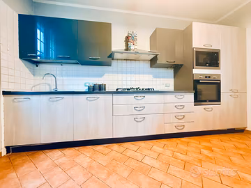 Cucina lineare 4,23m