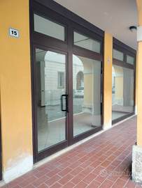 Ufficio/negozio centrale a Canneto sull'Oglio