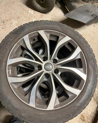 Cerchi in lega + gomme neve Fiat 500X