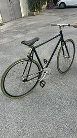 Bicicletta Fixie Bike a scatto fisso