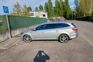 Auto Ford mondeo