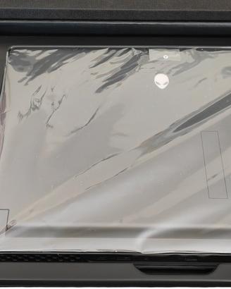 Alienware m17 R5 AMD Edition