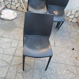 sedie in resina nere 