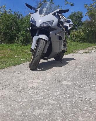 Honda cbr 1000 rr 2004