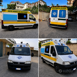 AMBULANZA FIAT DUCATO COMPLETAMENTE ATTREZZATA