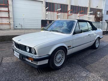 BMW 320i E30 Cabrio