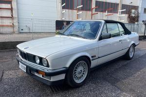 BMW 320i E30 Cabrio