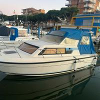 Barca cabinata