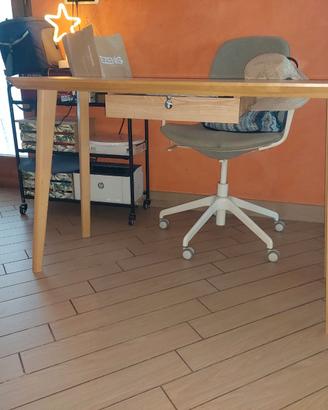 Scrivania Lisabo Ikea 118 x 45 cm