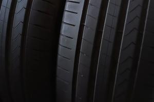 N2 gomme 235 45 18 Hankook ott. condizioni 