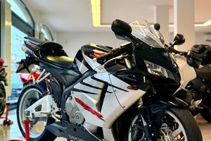 HONDA CBR 600 RR 2005 FINANZIABILE
