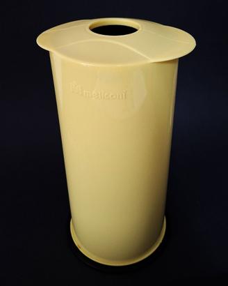 Schiaccia bottiglie in plastica Meliconi