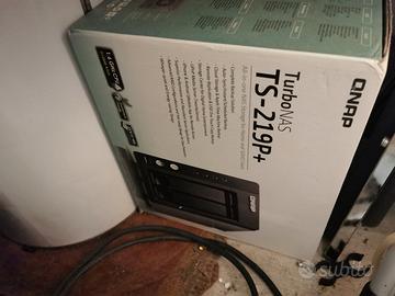 qnap hard disk  TS 219+ nas