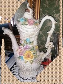 anfora con coperchio