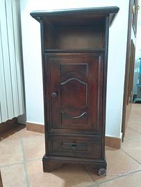 mobiletto in legno