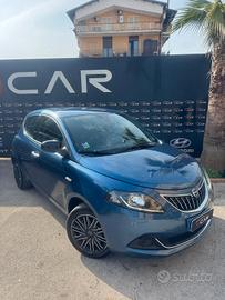 Lancia Ypsilon 1.0 FireFly 5 porte S&S Hybrid Ecoc