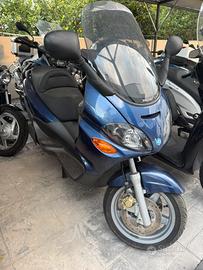 Piaggio X 9