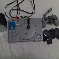 play 1 con joystick originale e della ps2