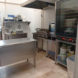 Laboratorio di pasticceria/rosticceria e panificaz