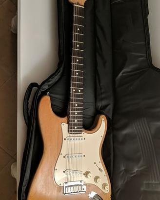 Fender Startocaster 40mo anniversario made in USA