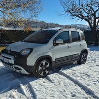 FIAT PANDA HYBRID 2025 - KM 5000