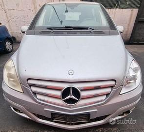 Ricambi Mercedes Classe B T245 200CDI 640941