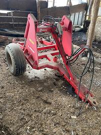 Carrello porta attrezzi agricoli