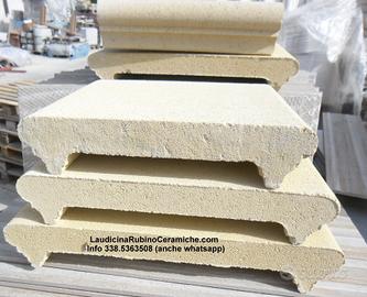 Coprimuro finto tufo per esterno (corrimano)