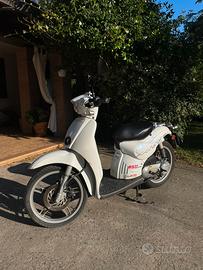 Aprilia Scarabeo 50 - 2T - 2011