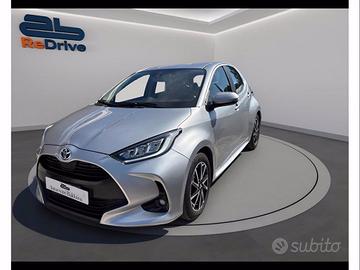 TOYOTA Yaris 1.5h trend