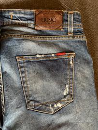 Vari pantaloni Jeans/Estivi/Sportivi