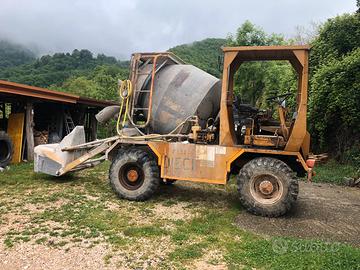 Betoniera autocaricante f.lli 10