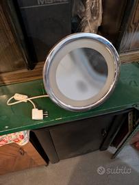 specchio ingrandente cosmetico