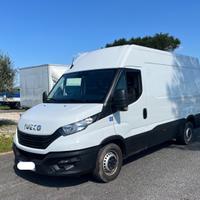 Iveco Daily 35S14 2.3L 2023 45milaKm Garanz. Iveco