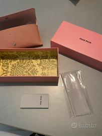 Occhiali da sole miu miu