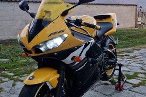 Yamaha yzf r6 edizione limitata laguna seca