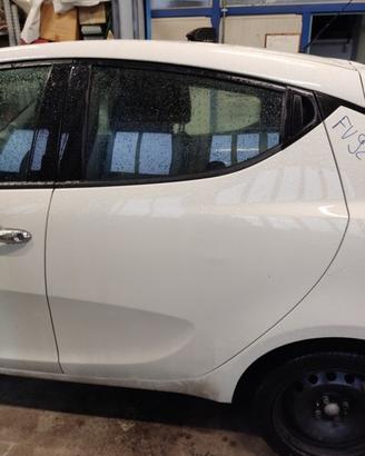 Porta posteriore sinistra LANCIA YPSILON del 2019