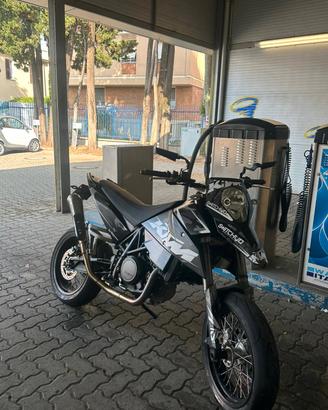 KTM 690