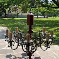 Lampadario in ferro battuto