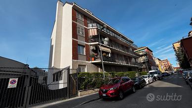 Monolocale vicino alla metro