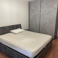Letto matrimoniale con materasso