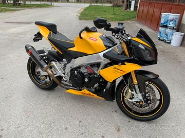 Aprilia Tuono 1000 V4