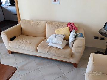 Divani t3 posti + 2 posti Doimo