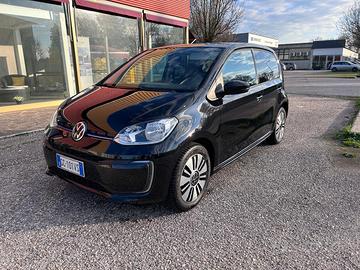 volkswagen e-up elettrica nera